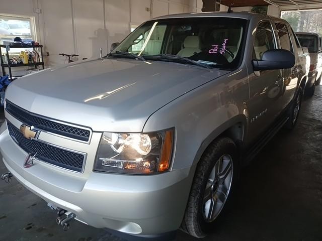 BUY CHEVROLET AVALANCHE 2007 4WD CREW CAB 130 LS, E-AUCTION AUTOS